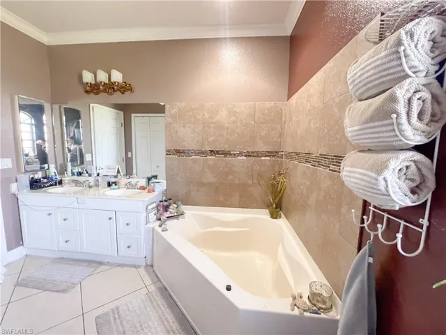 8386 Bamboo Rd, Fort Myers Fl 33967