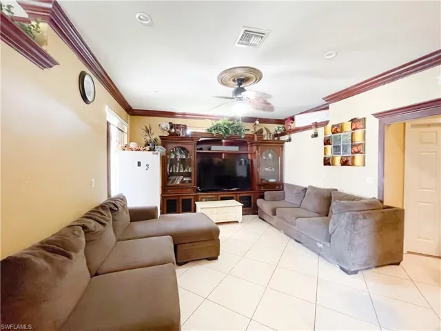 8386 Bamboo Rd, Fort Myers Fl 33967