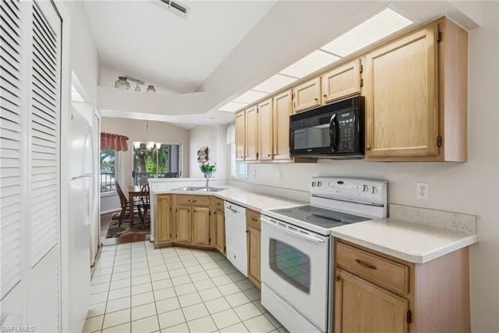 3991 Windward Passage Cir 202, Bonita Springs, Florida 34134
