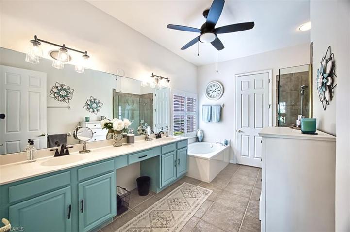 Lots of space in Master Bath