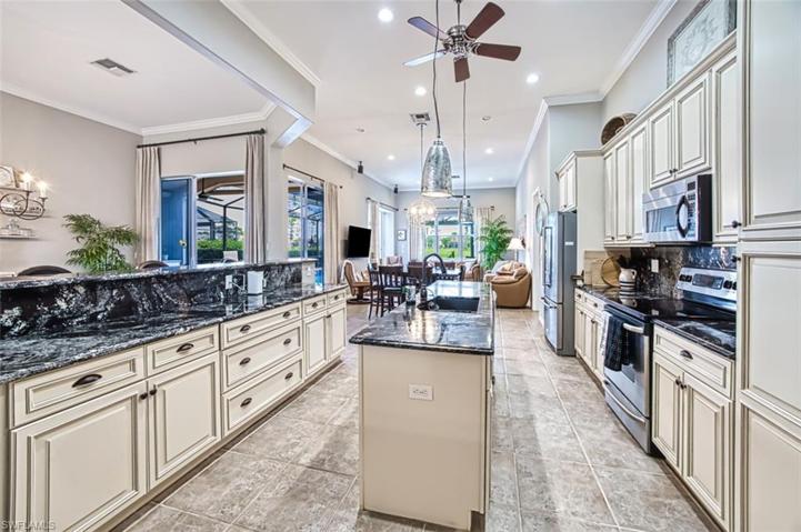 Great Cooking and Entertaining Space