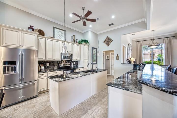 Beautiful Remodeled Kitchen with Large Island