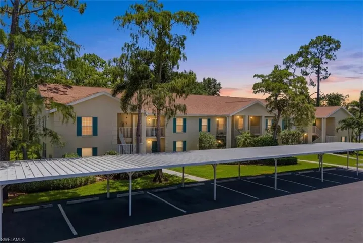 1714 Kings Lake Blvd 202, Naples, Florida 34112