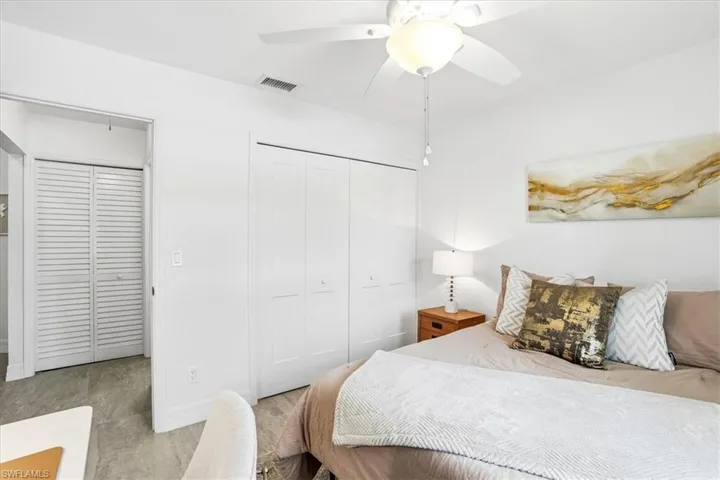 1714 Kings Lake Blvd 202, Naples, Florida 34112