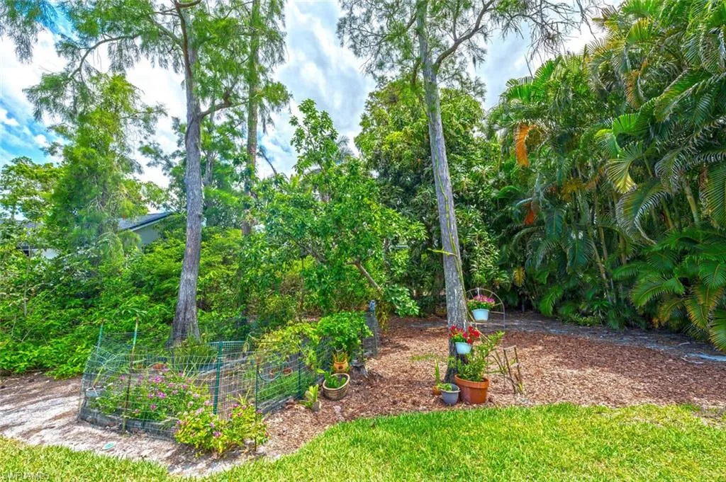 1794 Knights CT, Naples, FL 34112,225048800