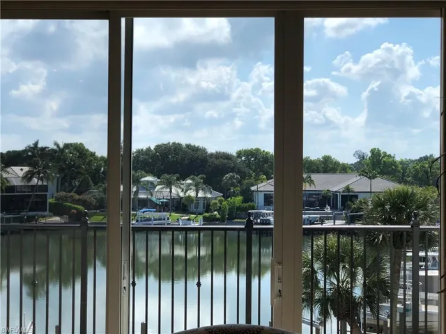 1400 Gulf Shore Blvd N 310, Naples, Florida 34102