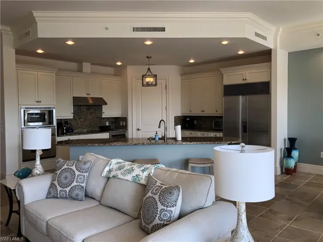 1400 Gulf Shore Blvd N 310, Naples, Florida 34102