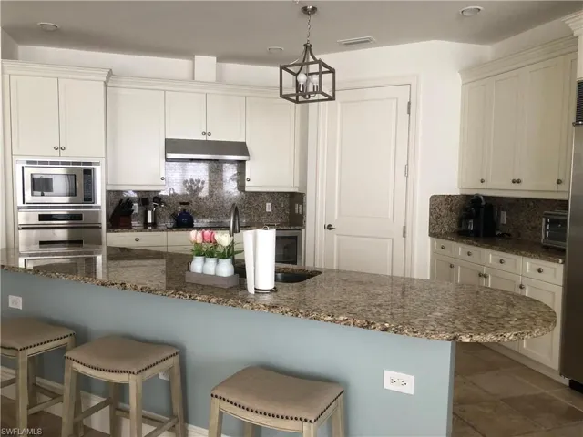 1400 Gulf Shore Blvd N 310, Naples, Florida 34102