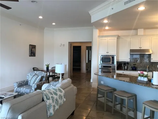 1400 Gulf Shore Blvd N 310, Naples, Florida 34102