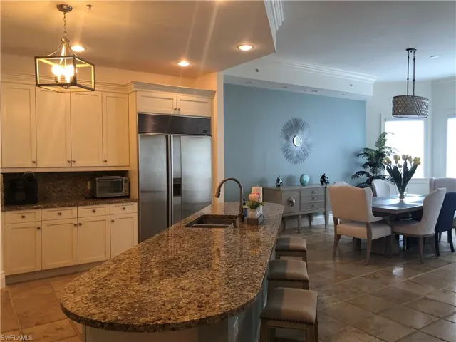 1400 Gulf Shore Blvd N 310, Naples, Florida 34102