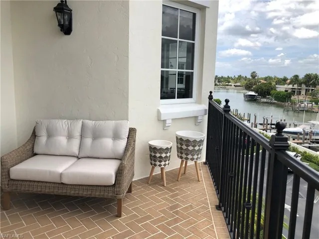 1400 Gulf Shore Blvd N 310, Naples, Florida 34102