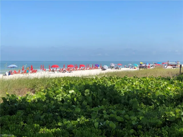 1400 Gulf Shore Blvd N 310, Naples, Florida 34102