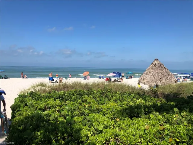 1400 Gulf Shore Blvd N 310, Naples, Florida 34102