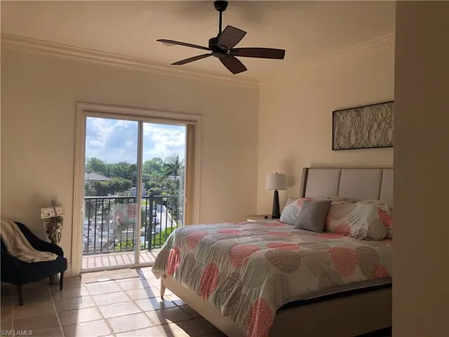 1400 Gulf Shore Blvd N 310, Naples, Florida 34102
