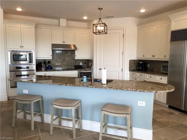 1400 Gulf Shore Blvd N 310, Naples, Florida 34102