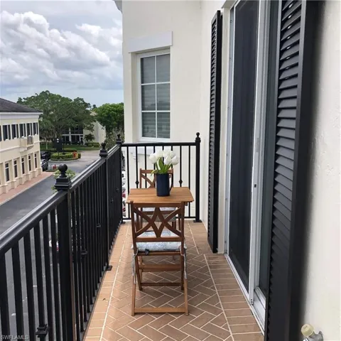 1400 Gulf Shore Blvd N 310, Naples, Florida 34102