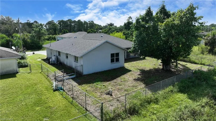 528 Empire Ave S, Lehigh Acres, Florida 33974