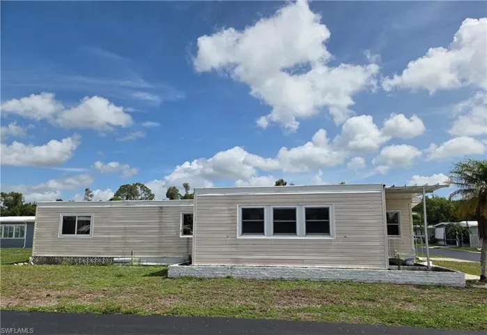 LARGE corner lot!