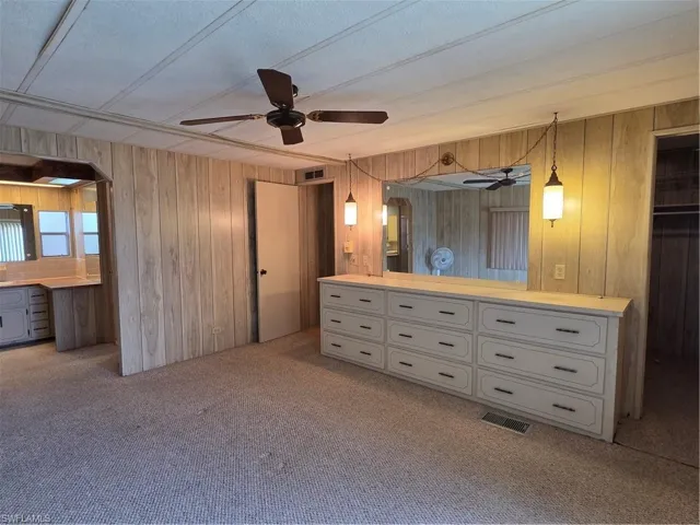 Primary Bedroom with ensuite and 2 walk-in closets