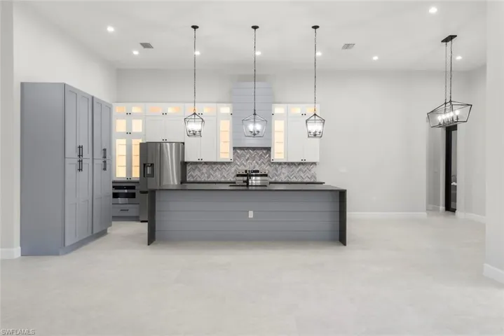 2481  24th NE AVE, Naples, FL 34120
