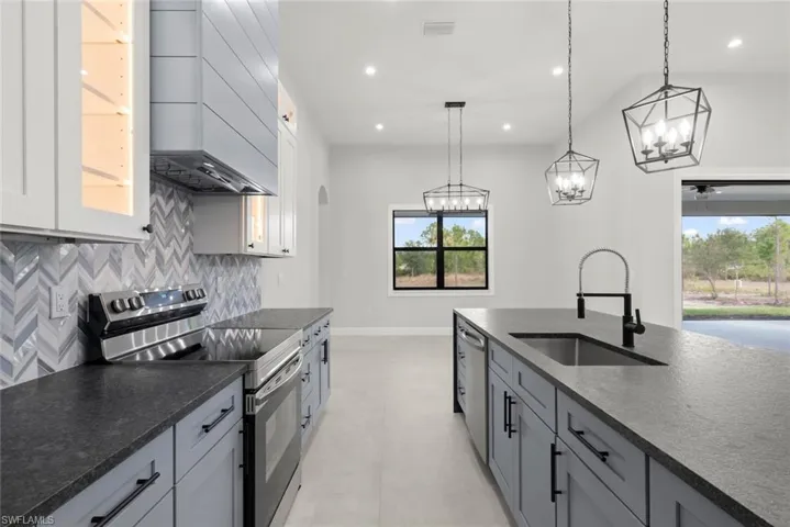 2481  24th NE AVE, Naples, FL 34120
