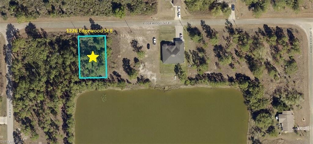 Lakefront Lot in Lehigh! Build your dream home here !