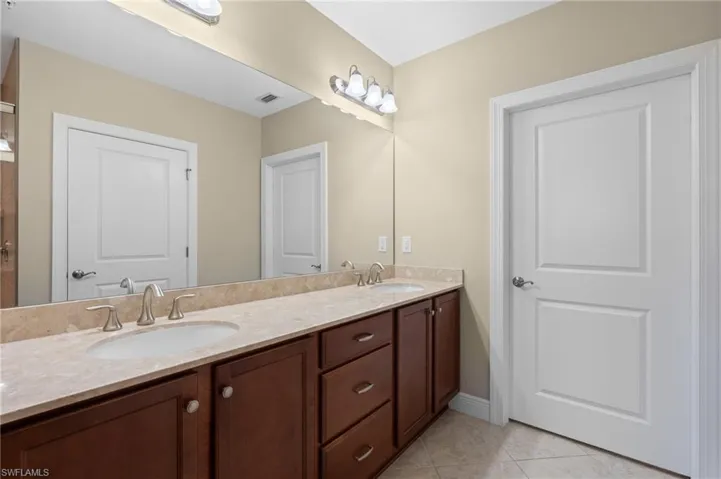 11760  Grand Belvedere  WAY, Fort Myers, FL 33913