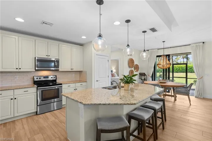 11760  Grand Belvedere  WAY, Fort Myers, FL 33913