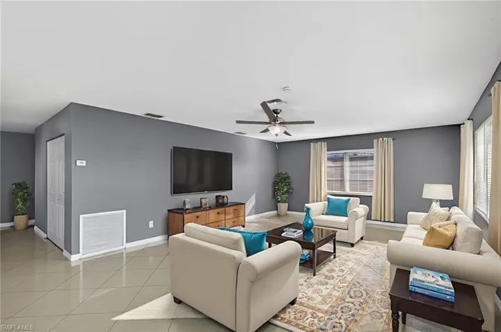 209  Punta Alta  CT, Lehigh Acres, FL 33936