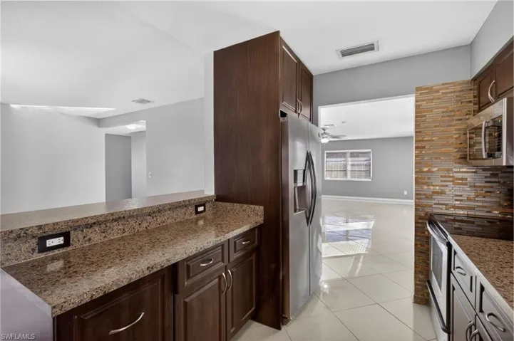 209  Punta Alta  CT, Lehigh Acres, FL 33936