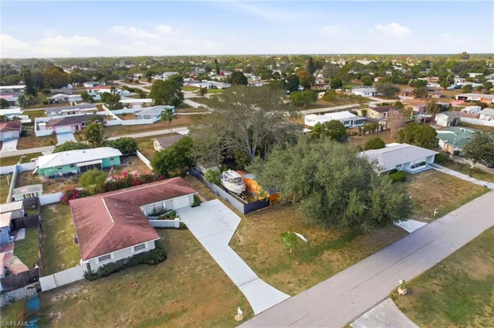 209  Punta Alta  CT, Lehigh Acres, FL 33936