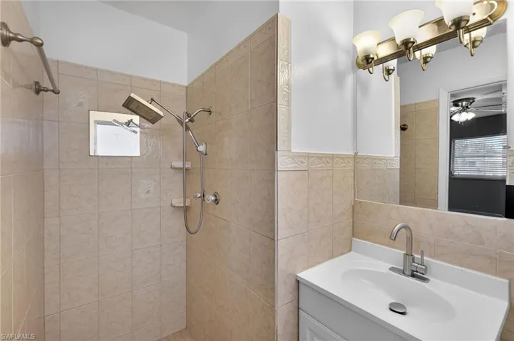 209  Punta Alta  CT, Lehigh Acres, FL 33936