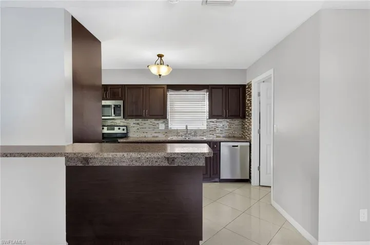 209  Punta Alta  CT, Lehigh Acres, FL 33936