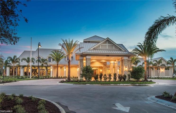 Winding Cypress Clubhouse Entrance @ Dusk