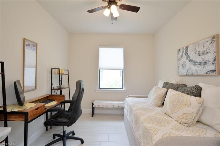 Office/den with trundle bed