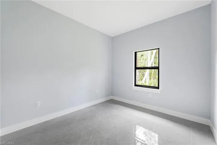 2677 62nd Ave Ne, Naples, Florida 34120