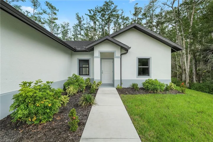 2677 62nd Ave Ne, Naples, Florida 34120