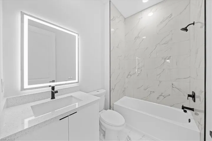 1024 Diplomat Pkwy E 26, Cape Coral, Florida 33909