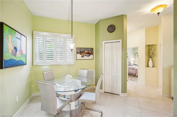 Eat-in Kitchen and pantry