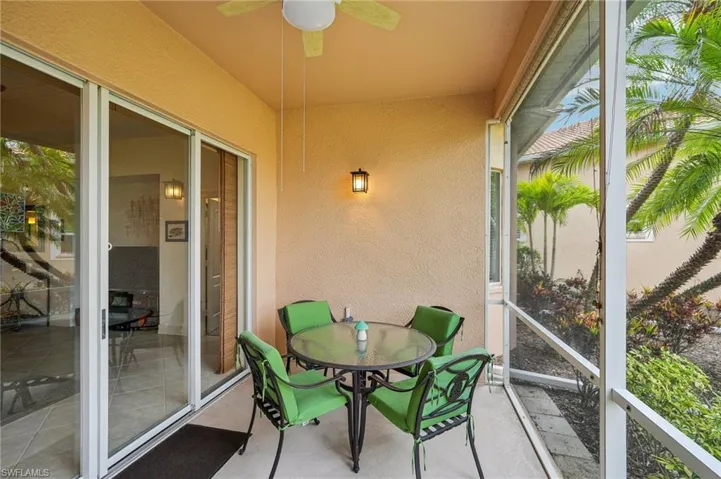 Screened in Lani with lake views