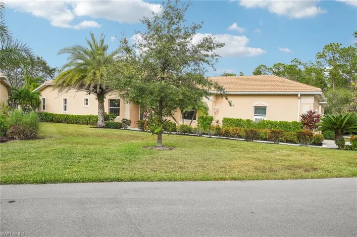 8123  Sanctuary  DR, Naples, FL 34104