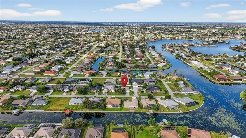 412 Se 13th Ave, Cape Coral, Florida 33990