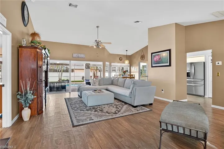 412 Se 13th Ave, Cape Coral, Florida 33990