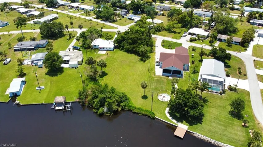 1302  Wendell  AVE, North Fort Myers, FL 33903