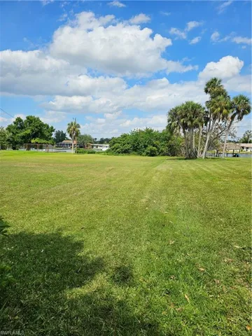1302  Wendell  AVE, North Fort Myers, FL 33903