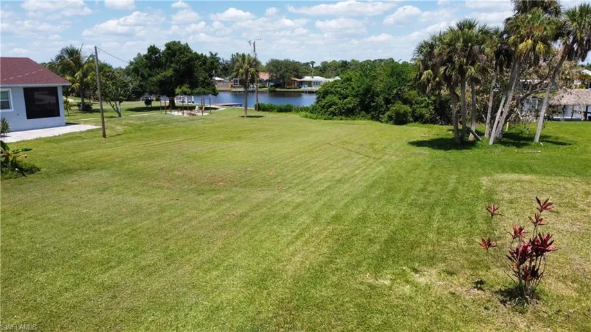 1302  Wendell  AVE, North Fort Myers, FL 33903