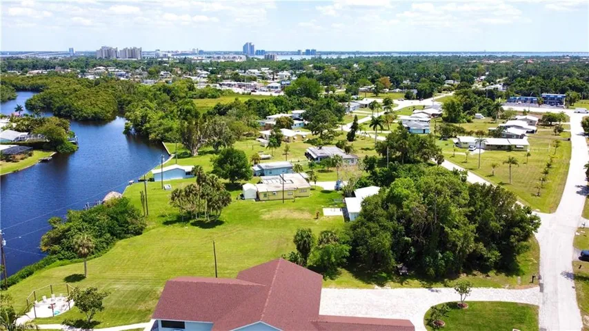 1302  Wendell  AVE, North Fort Myers, FL 33903