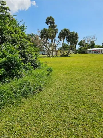 1302  Wendell  AVE, North Fort Myers, FL 33903
