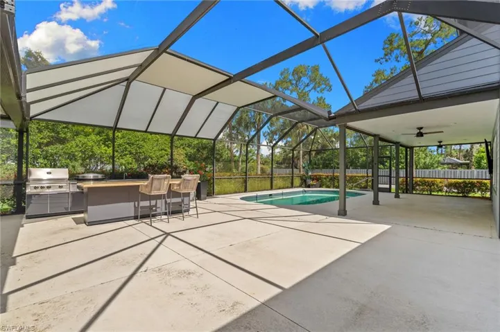 201 Perkins Dr, Naples, Florida 34119