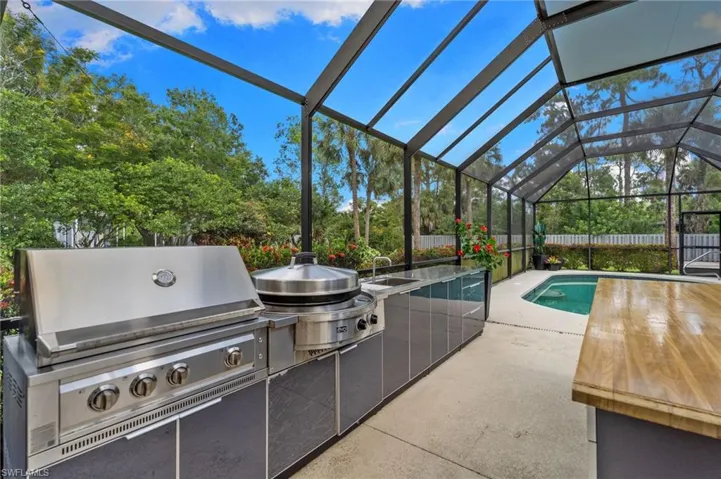 201 Perkins Dr, Naples, Florida 34119